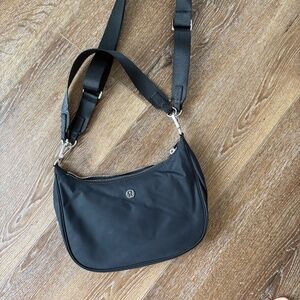 Lululemon City Essentials Shoulder Bag 3L